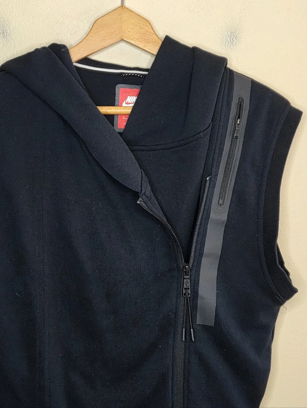Nike Black Tech Fleece Asymmetrical Zip Hooded Vest Size Small Sporty Athletic